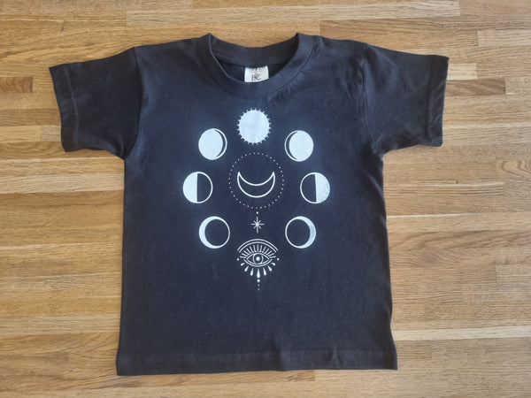 MOON PHASES BLACK TEE SIZE 3-4 YEARS